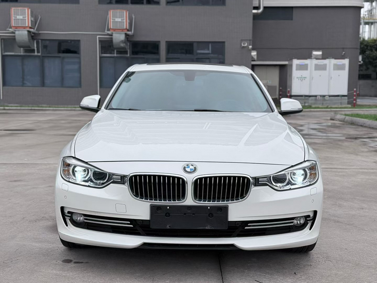 3 Series 2015 320Li Luxury Design Package photo 4