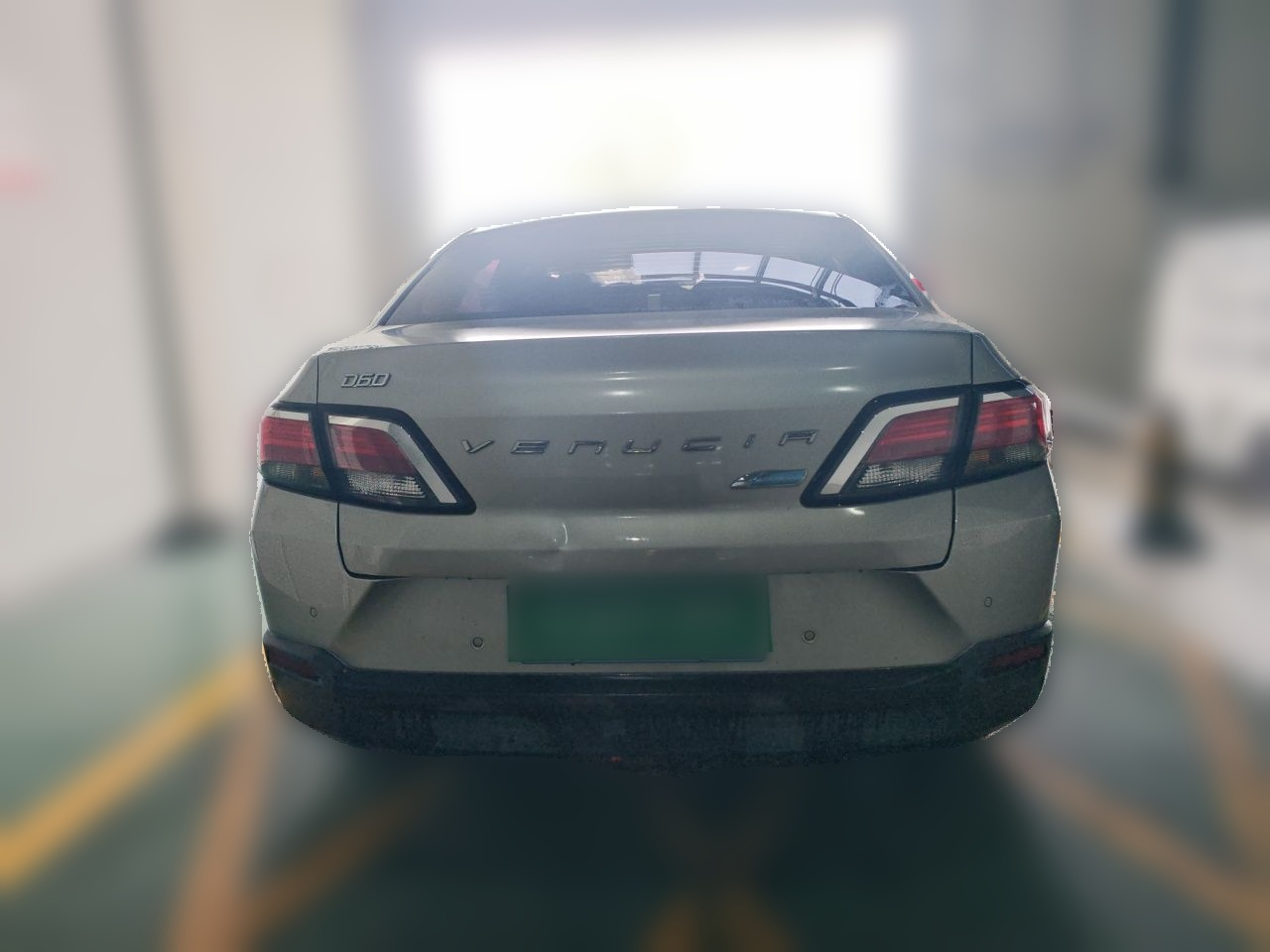 D60 2019 1.6L XL CVT Connected Elite ISS photo 5