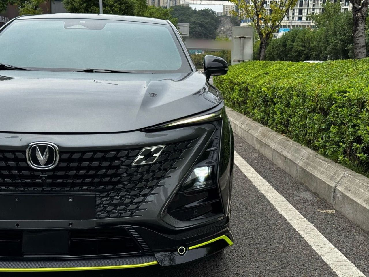 UNI-T 2022 1.5T Sport Premium photo 4