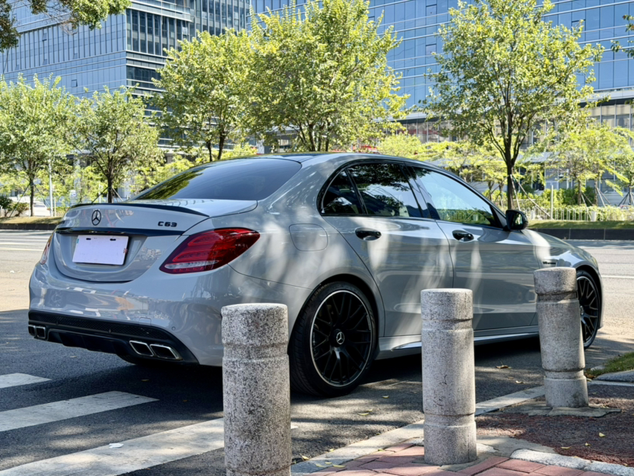 C-ClassAMG 2015 AMG C 63 photo 4