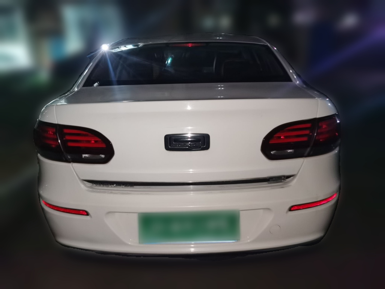 3 2016 Sedan 1.6L AT photo 5