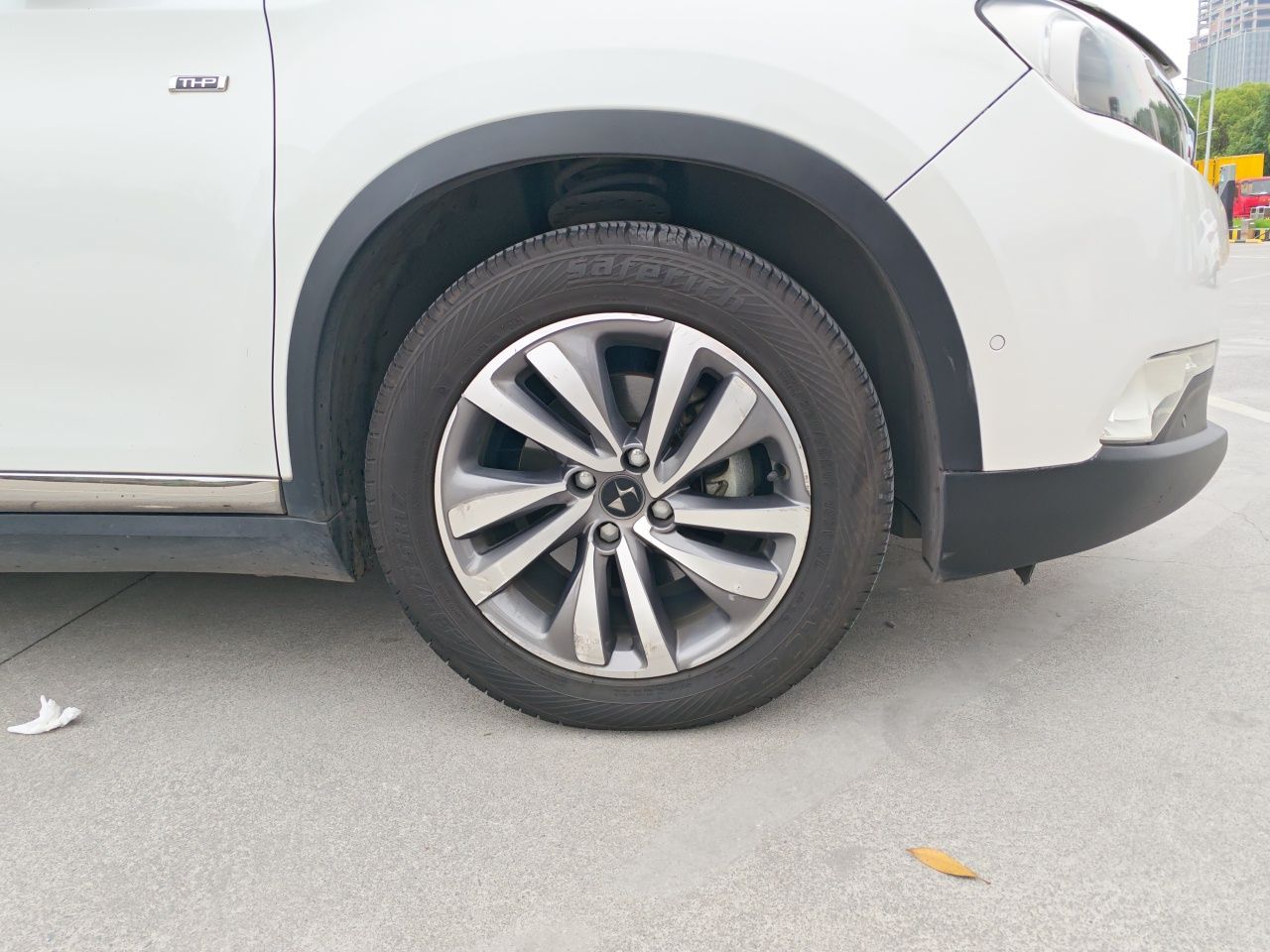 6 2016 1.6T Luxury THP160 photo 5