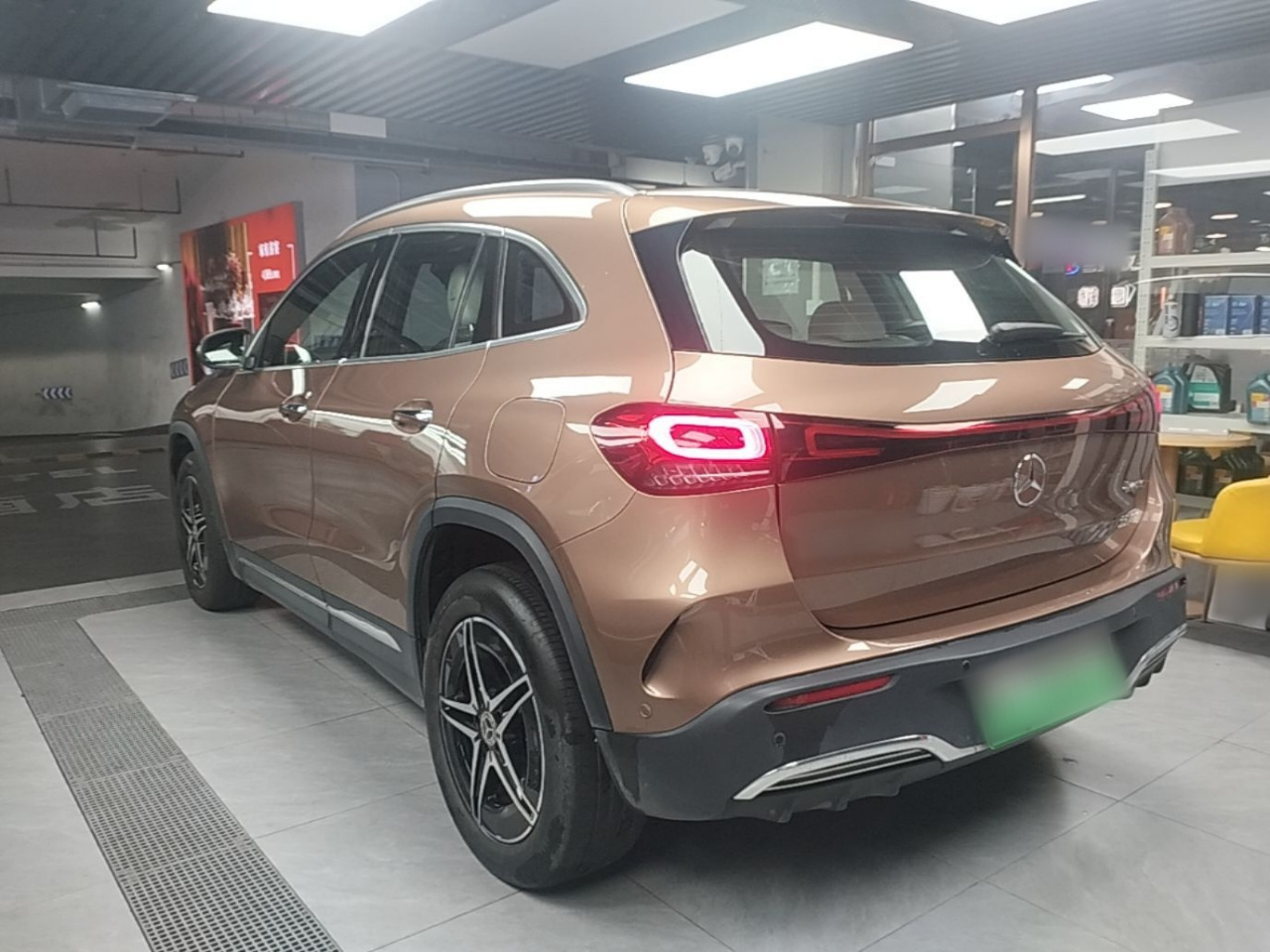 EQA 2022 EQA 300 4MATIC Special photo 4