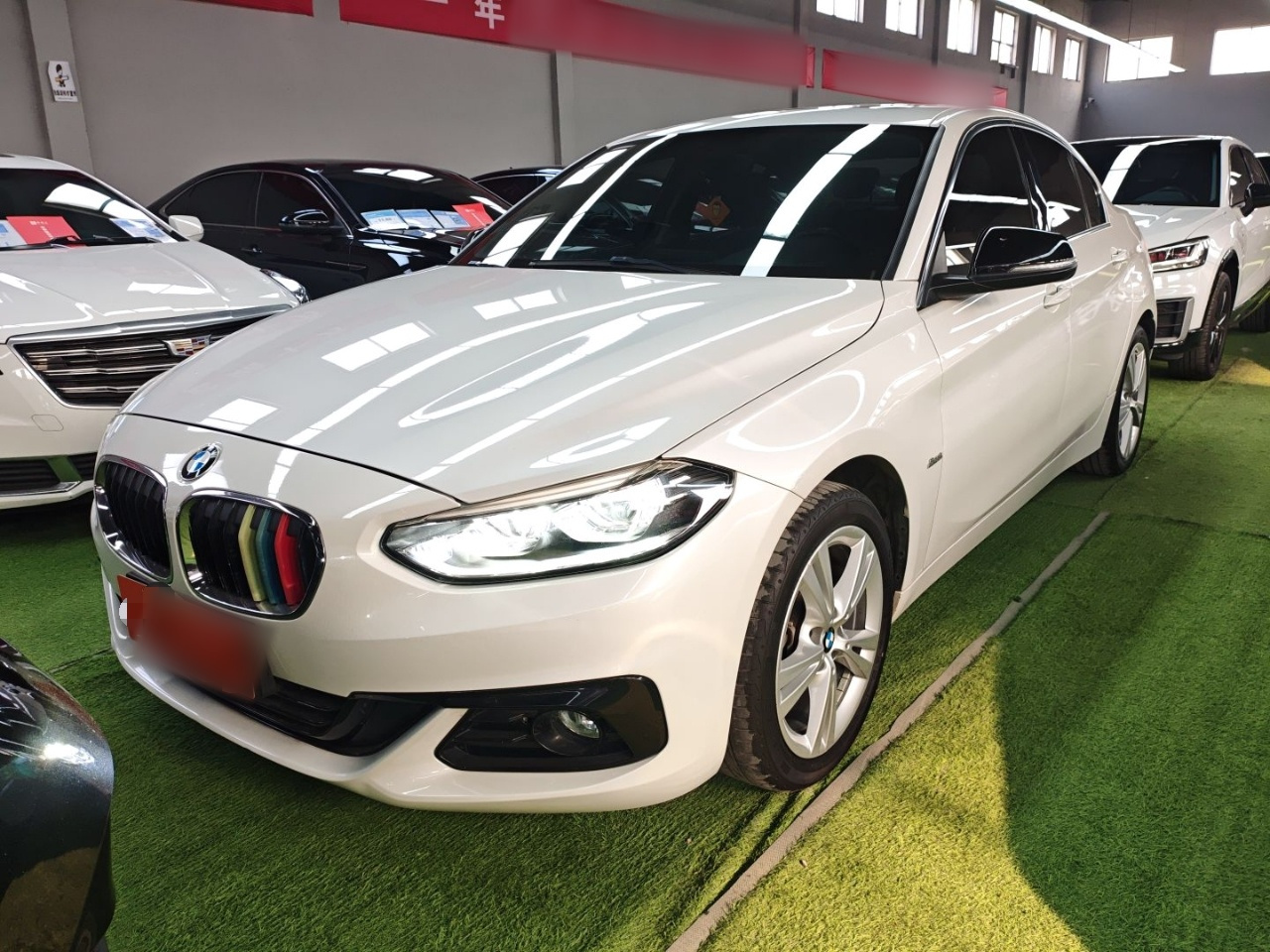 1 Series 2018 118i Design Package