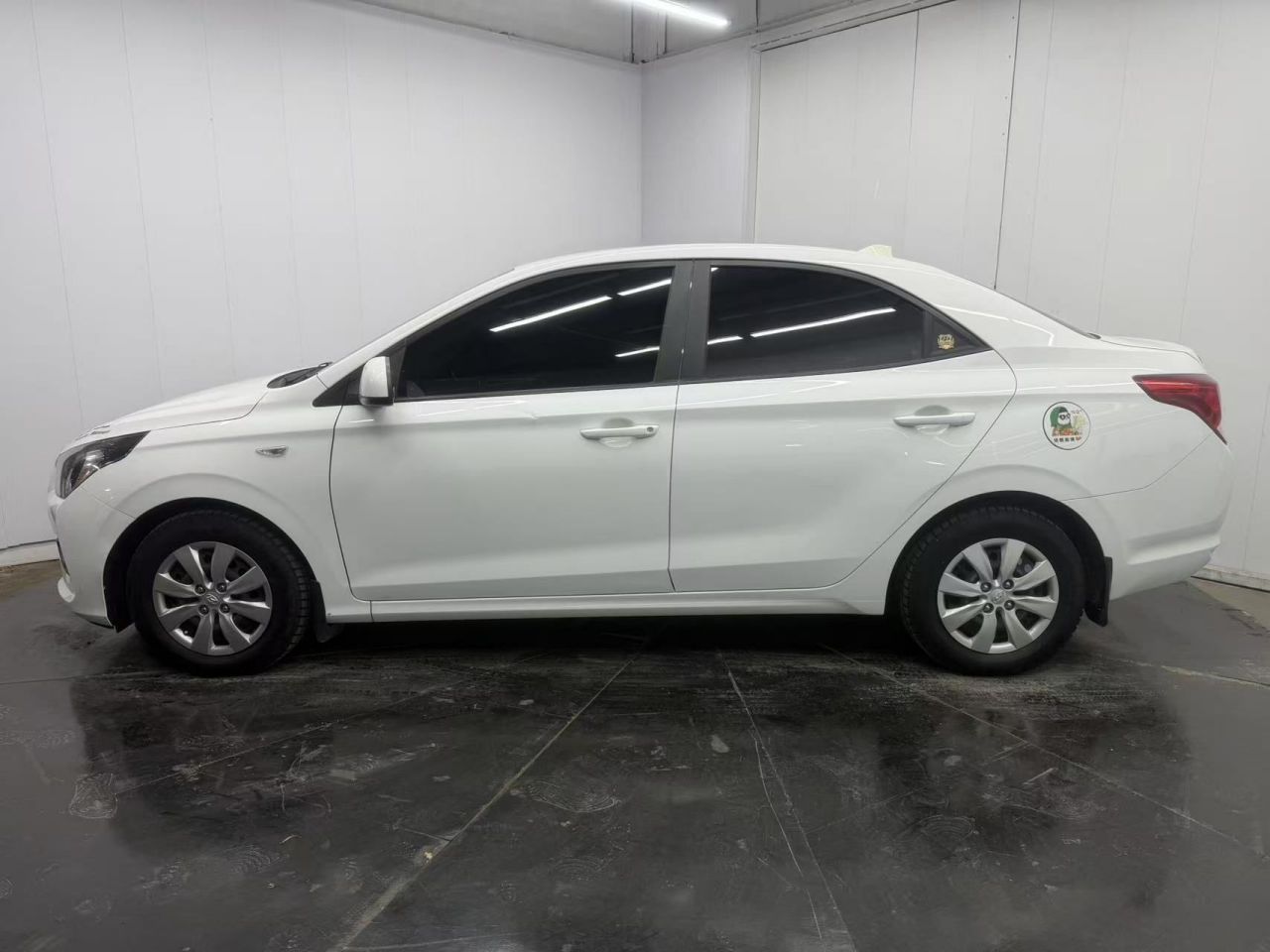 Verna 2017 1.4L MT Refresh Edition China VI photo 5