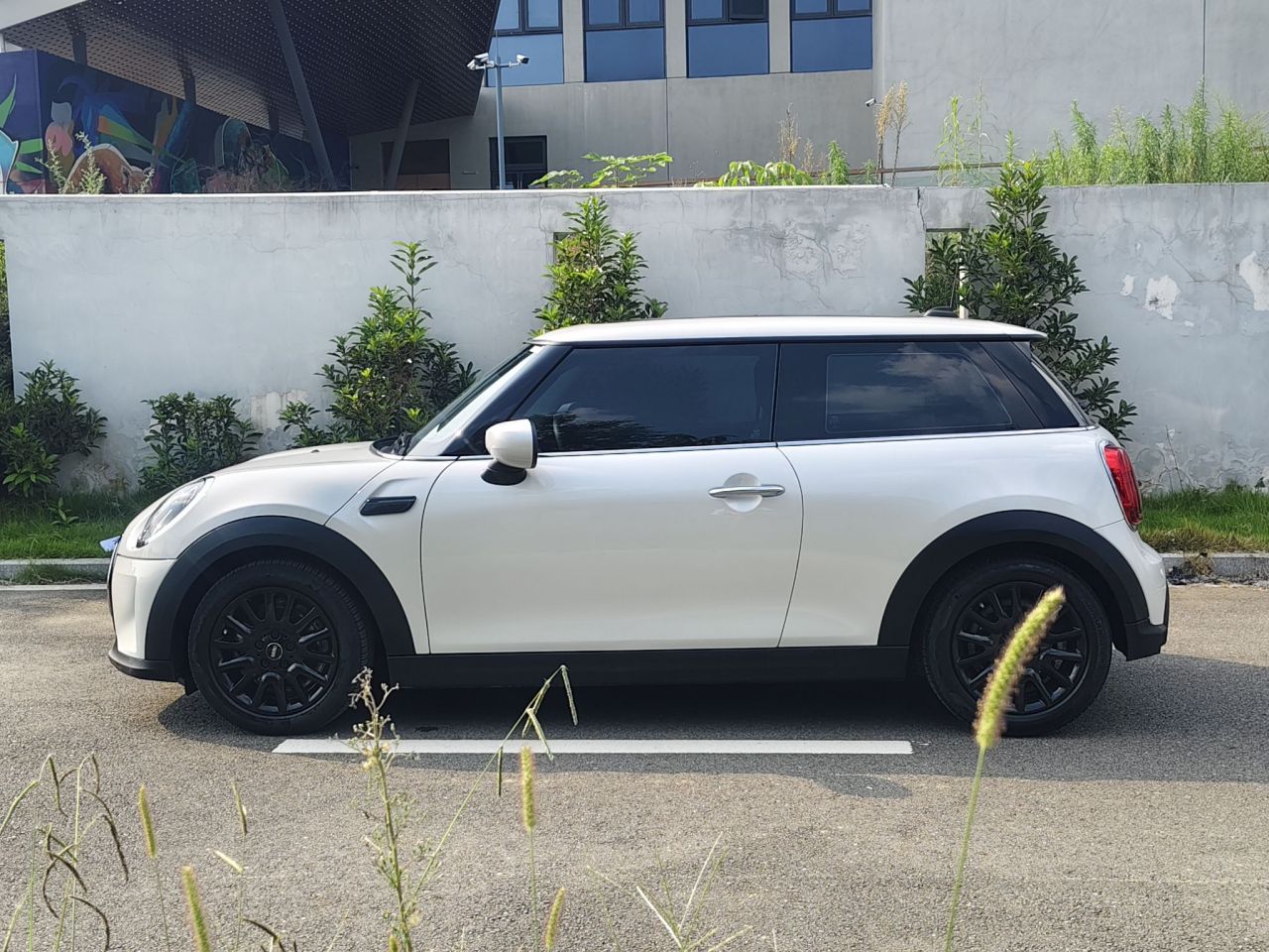 2023 1.5T ONE photo 4