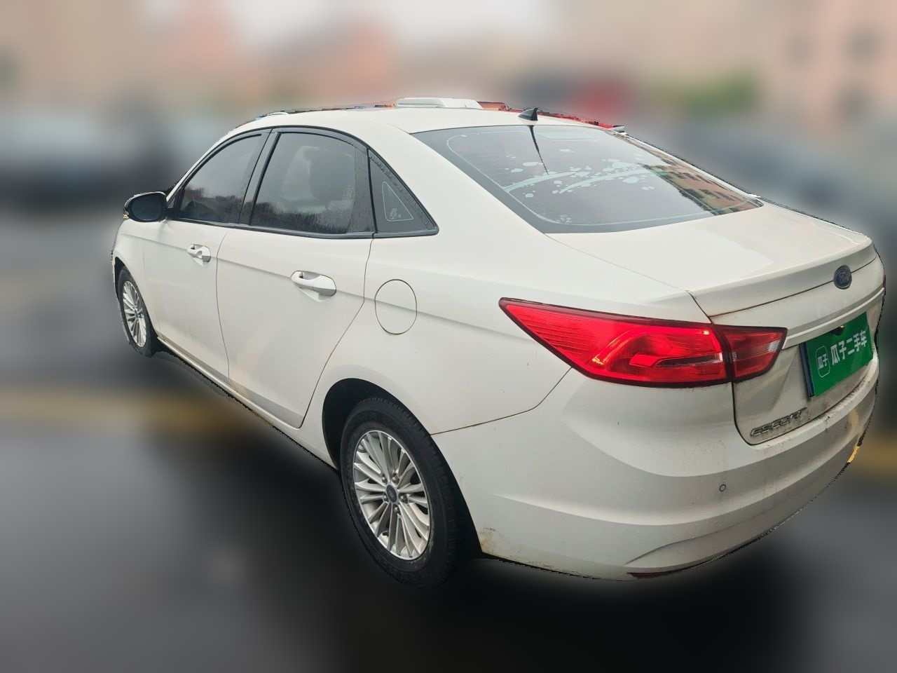 Escort 2015 1.5L AT Comfort photo 4