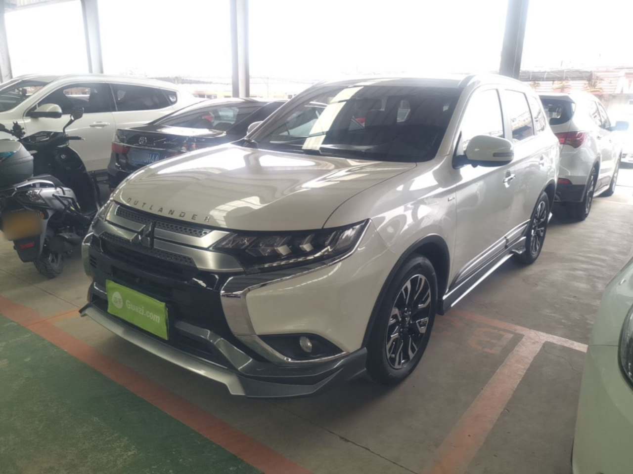 Outlander 2020 2.4L AWD Enjoy 5-Seater