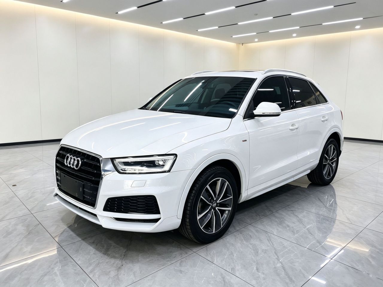 Q3 2018 35 TFSI Fashion Collection