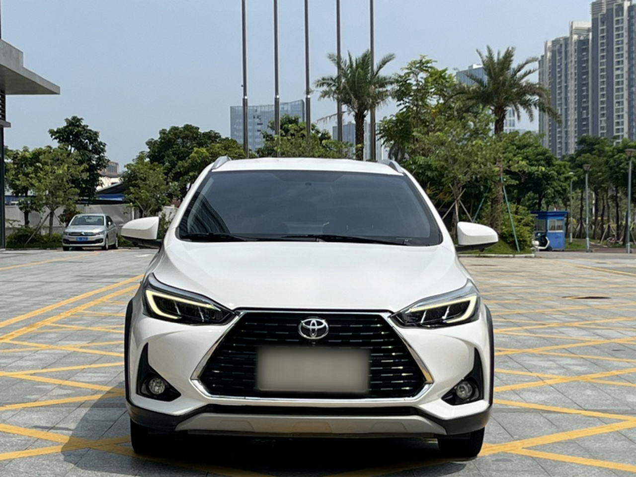 YARiS L 2022 X 1.5L CVT Luxury PLUS photo 3