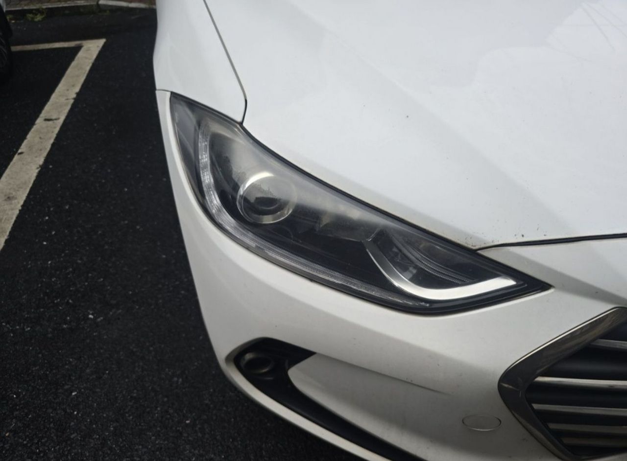 Elantra 2016 1.6L AT Smart Elite photo 4