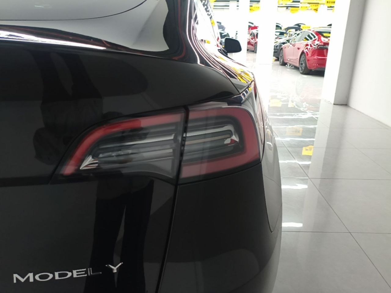 Model Y 2021 Standard Range RWD photo 4