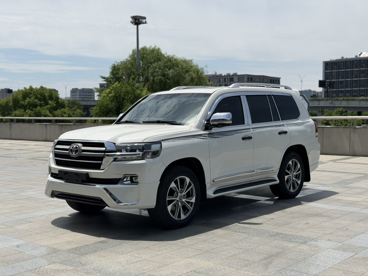 Land Cruiser Parallel Import