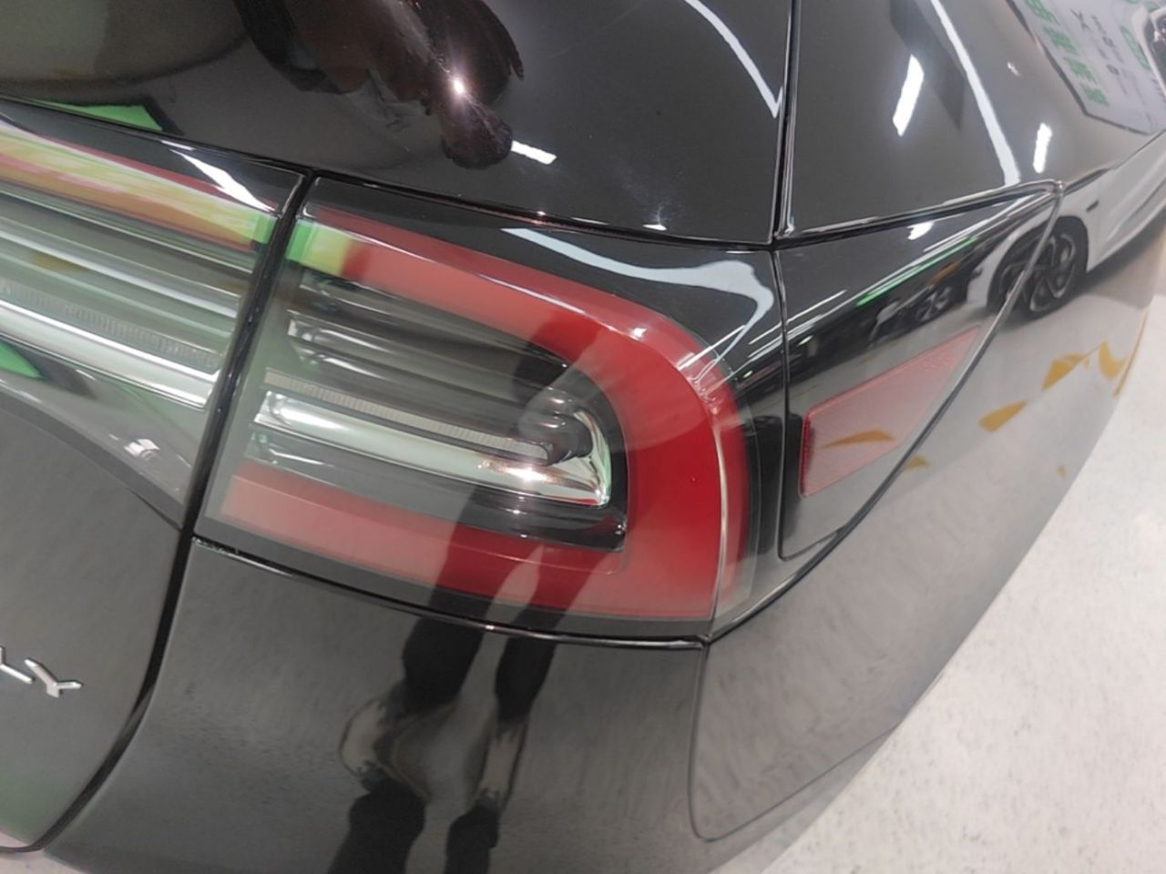 Model Y 2022 RWD photo 2