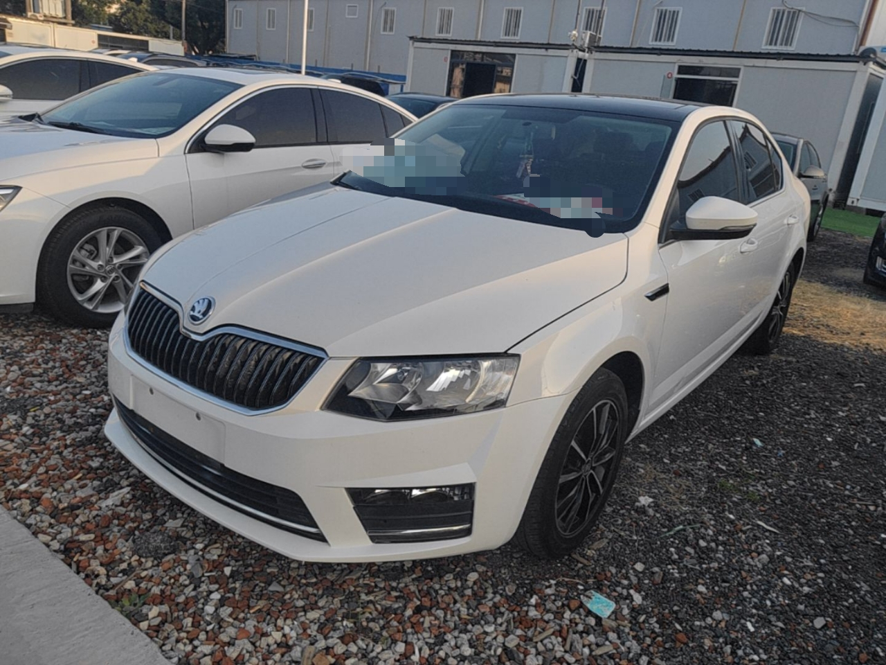 Octavia 2017 1.6L AT