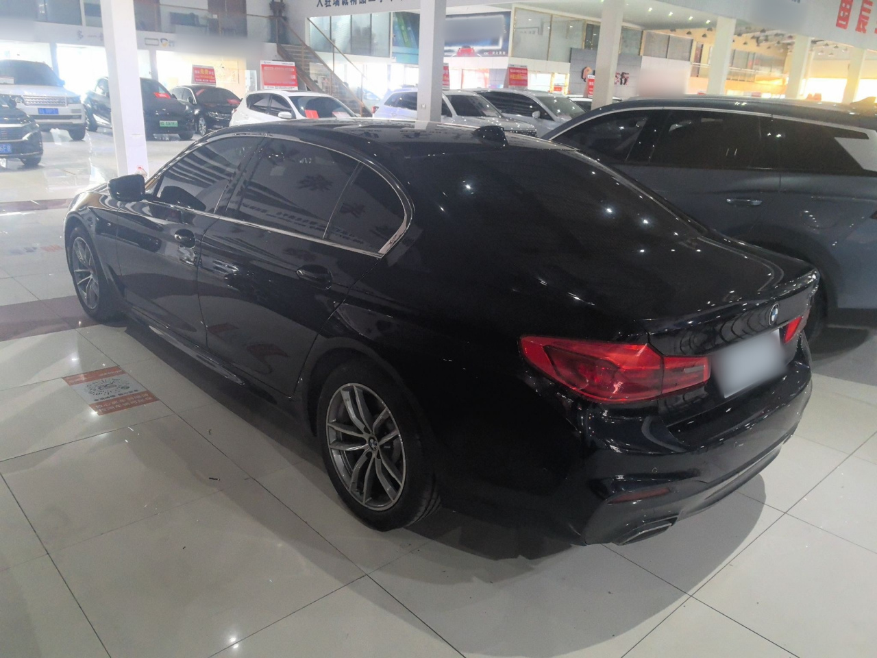 5 Series 2019 Facelift 525Li M Sport Package photo 3