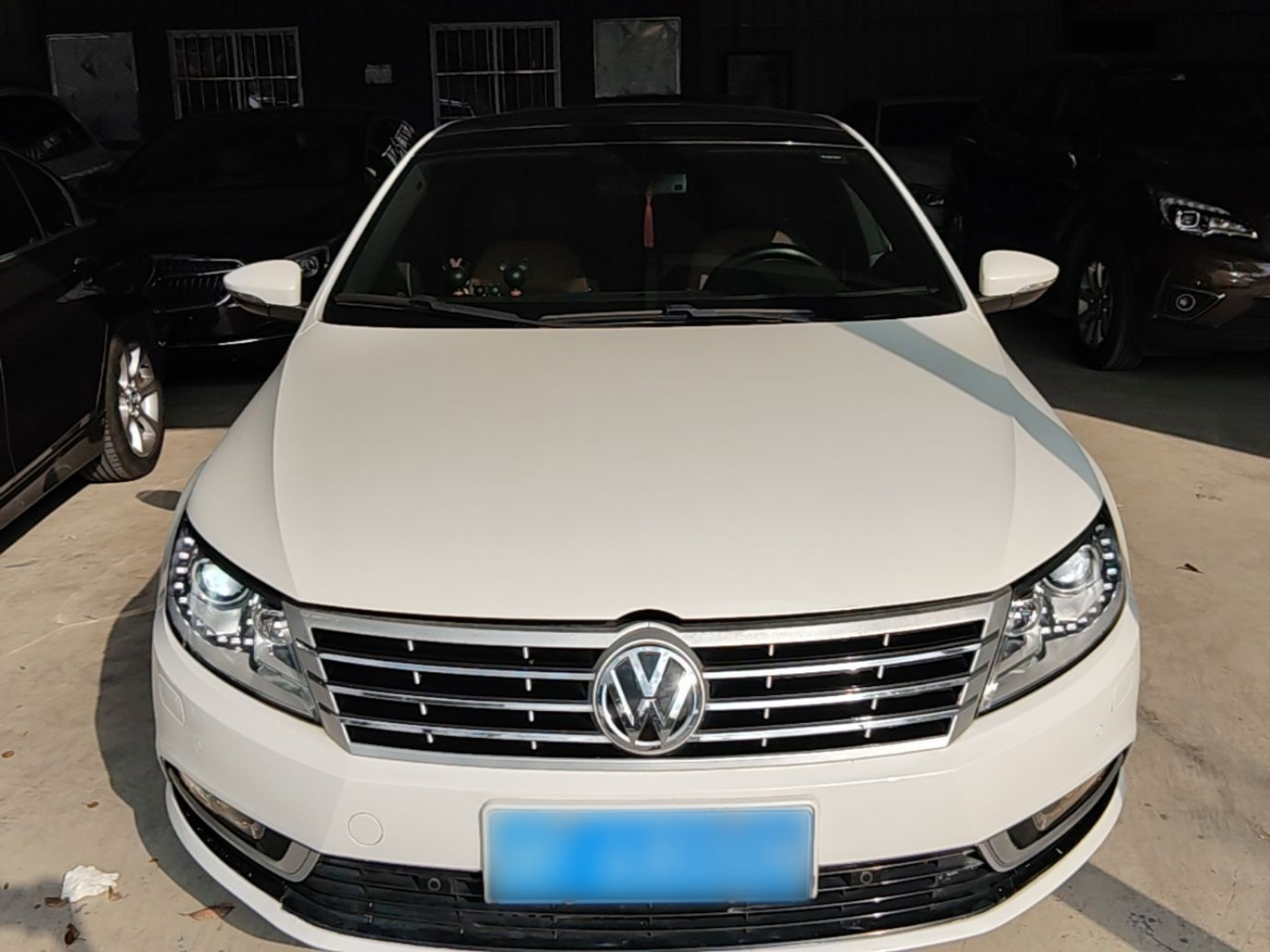 FAW-Volkswagen CC 2015 1.8TSI Luxury photo 2