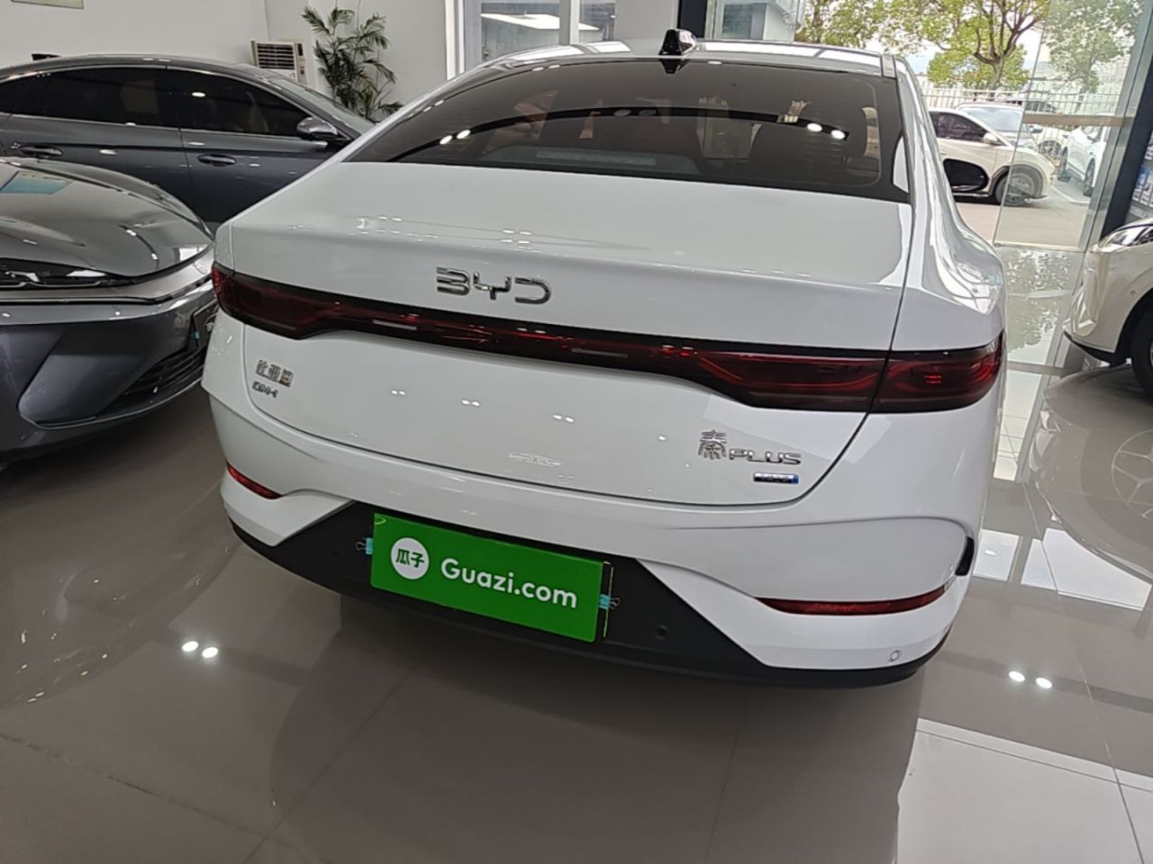 Qin PLUS 2025 DM-i ADAS 55KM photo 5