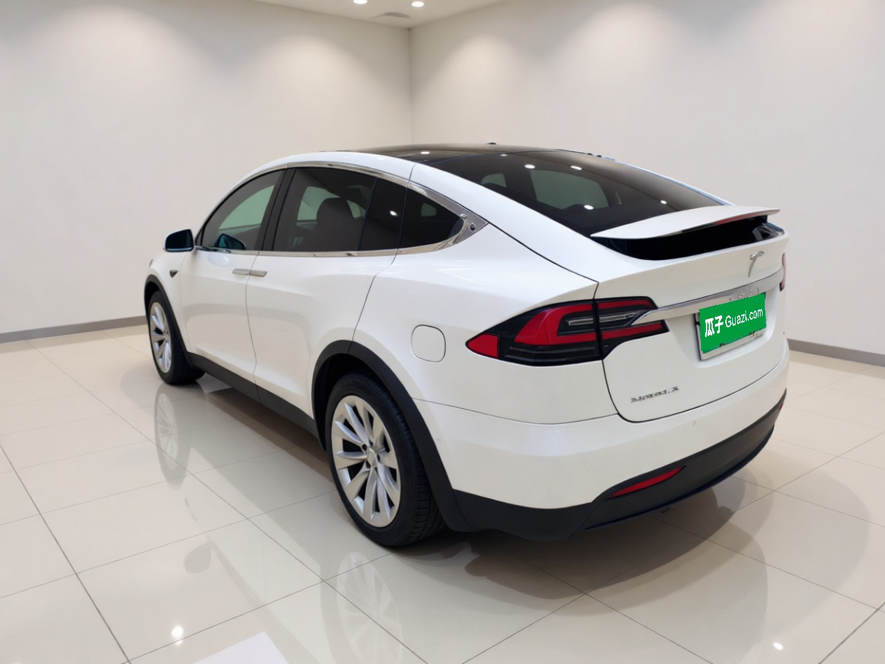 2017 Model X 100D Long Range photo 4