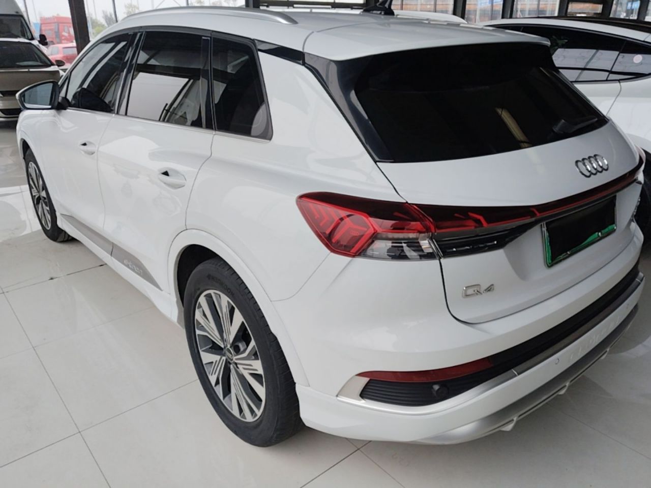 Q4 e-tron 2023 40 e-tron photo 4