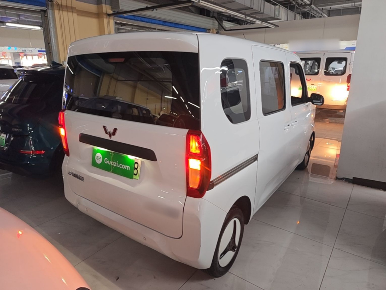 Wuling Zhiguang EV 2025 201km Standard photo 4