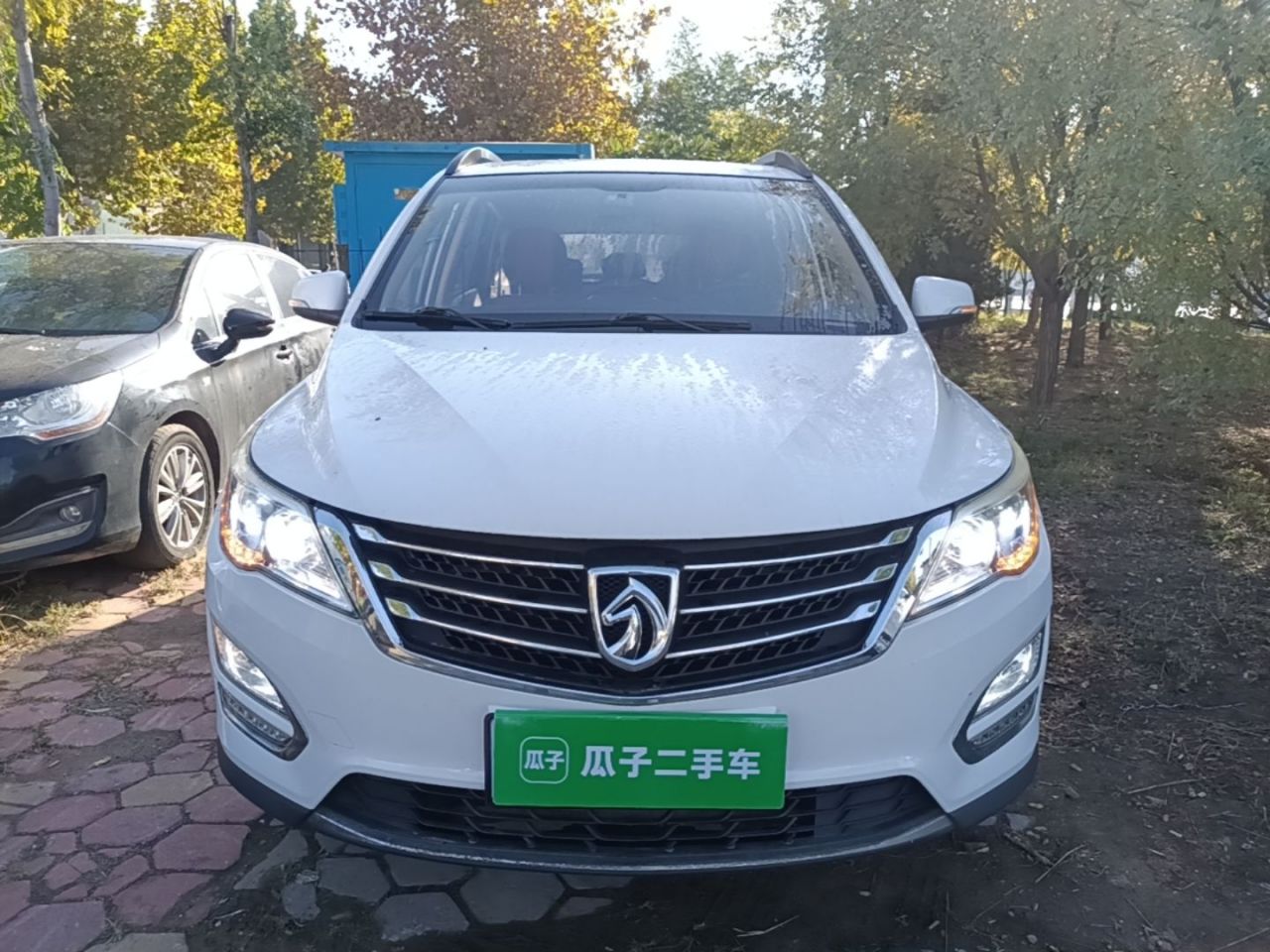 560 2016 1.8L MT Elite photo 2