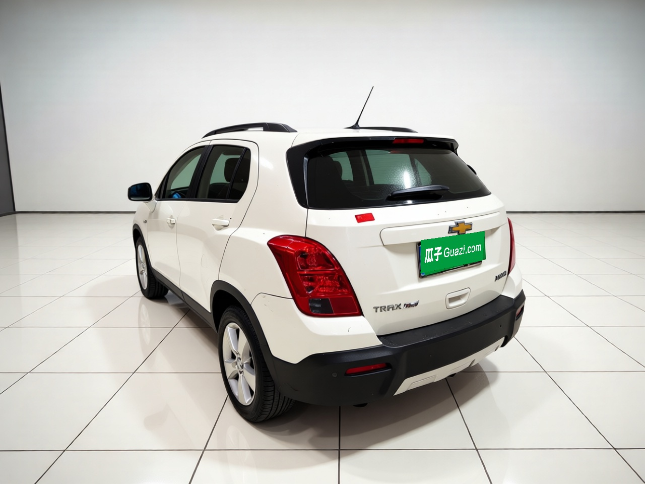 2014 1.4T AT RWD Luxury photo 4