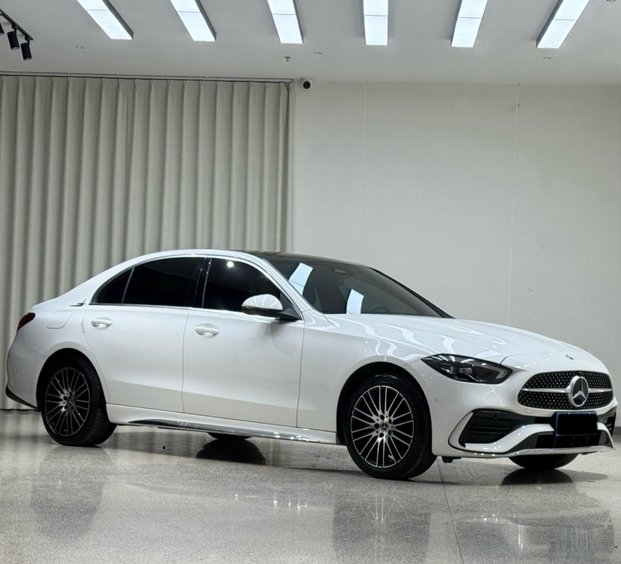 C-Class 2022 C 260 L Sport photo 3