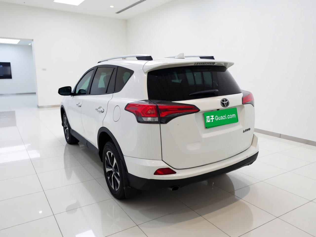 RAV4 2016 2.0L CVT RWD China V photo 4