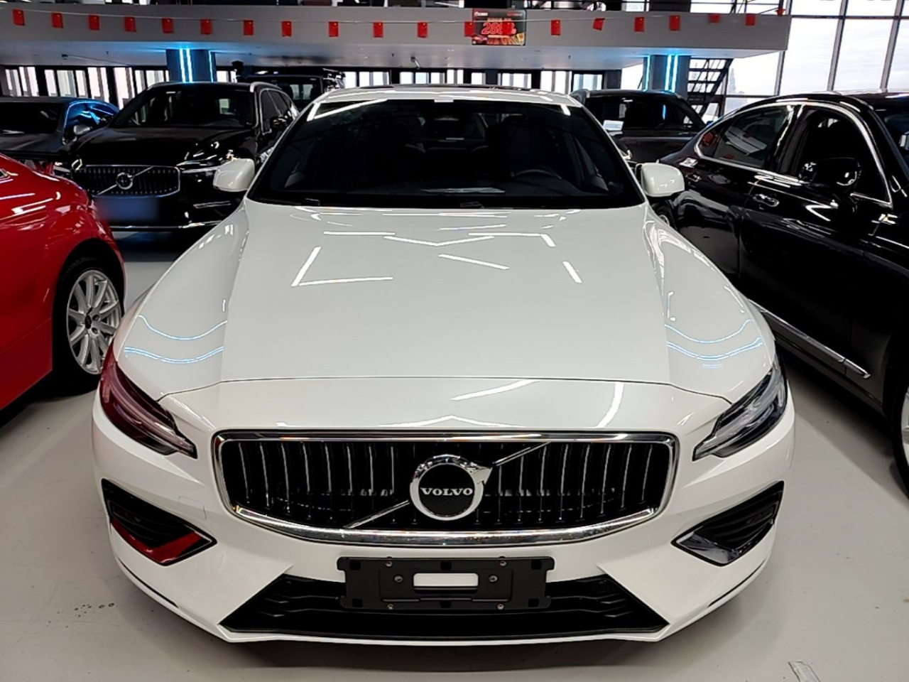 S60 2024 B4 Luxury photo 2