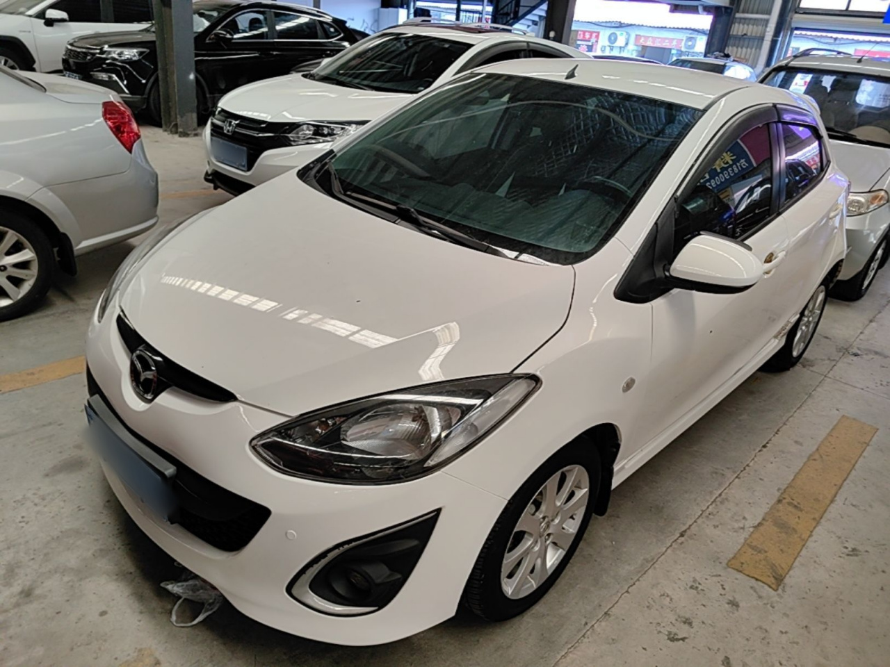 2 2012 Hatchback 1.5L AT Value