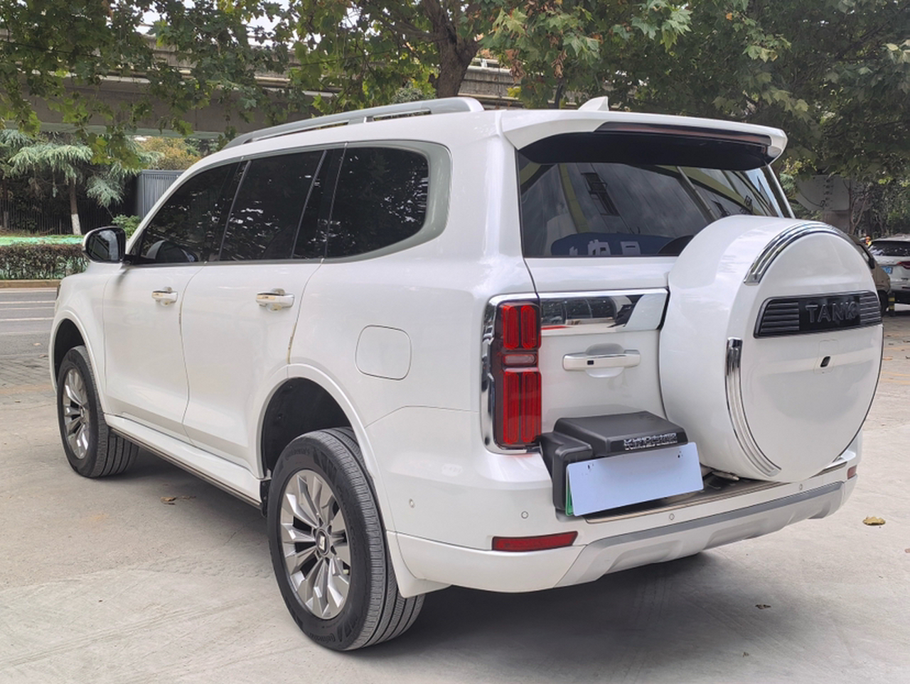 500 EV 2023 Hi4-T photo 3