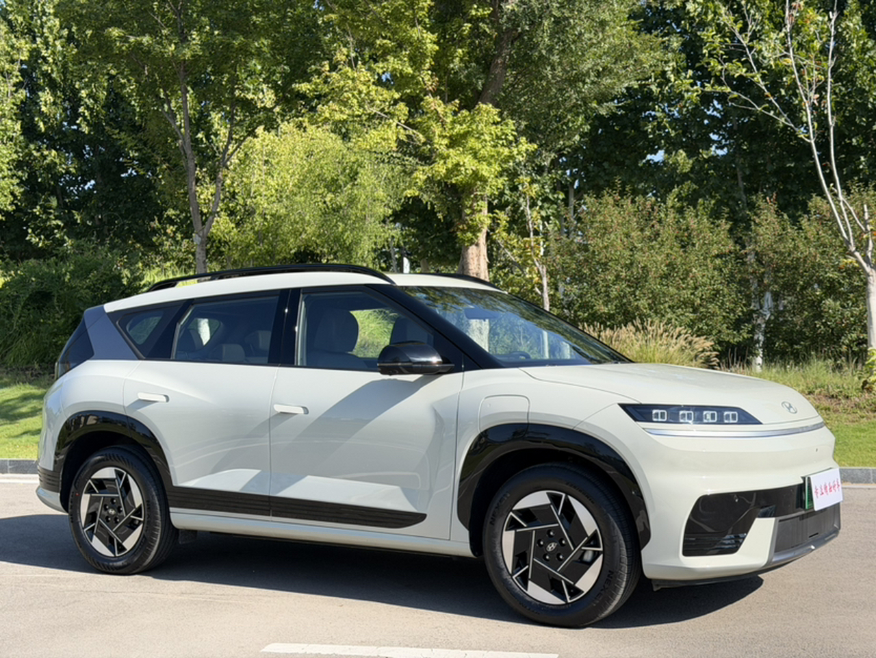 EO 2025 RWD TECH 64.2kWh photo 4