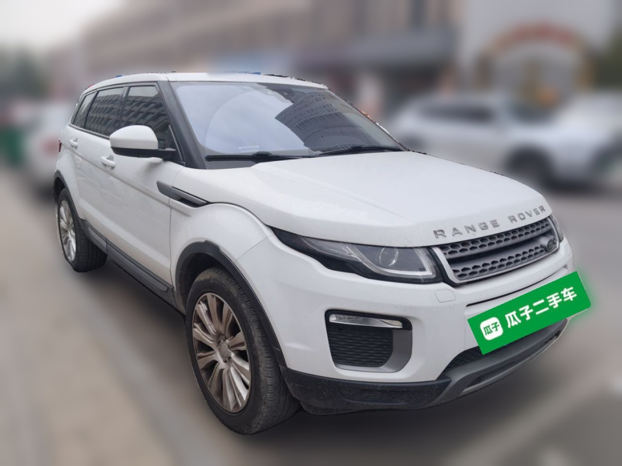 Range Rover Evoque 2017 2.0T SE photo 3