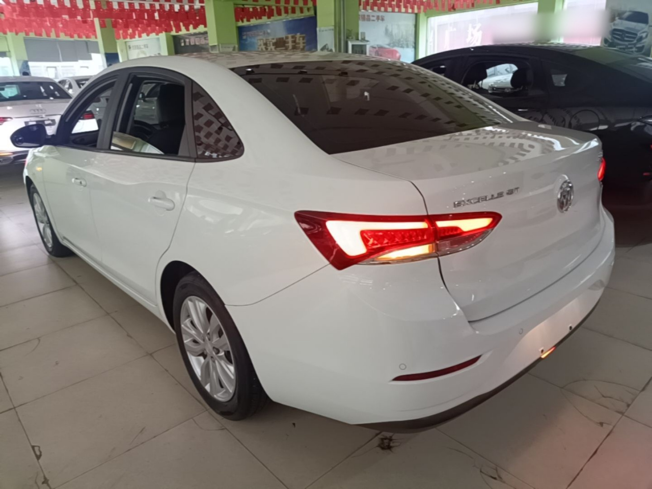 Excelle 2021 Facelift Classic 1.5L AT Progressive photo 4