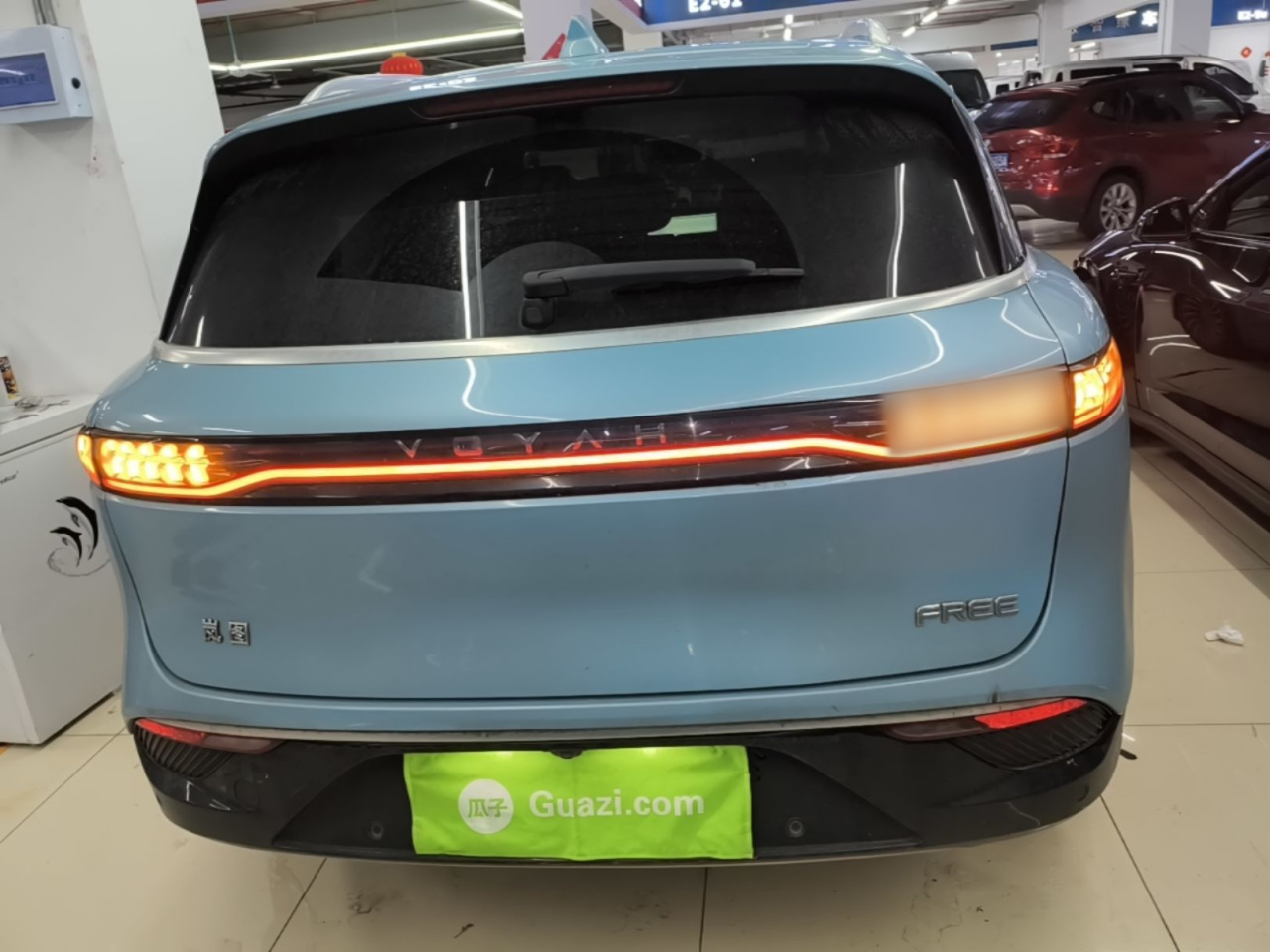 Voyah FREE 2021 AWD Standard EREV Luxury photo 3