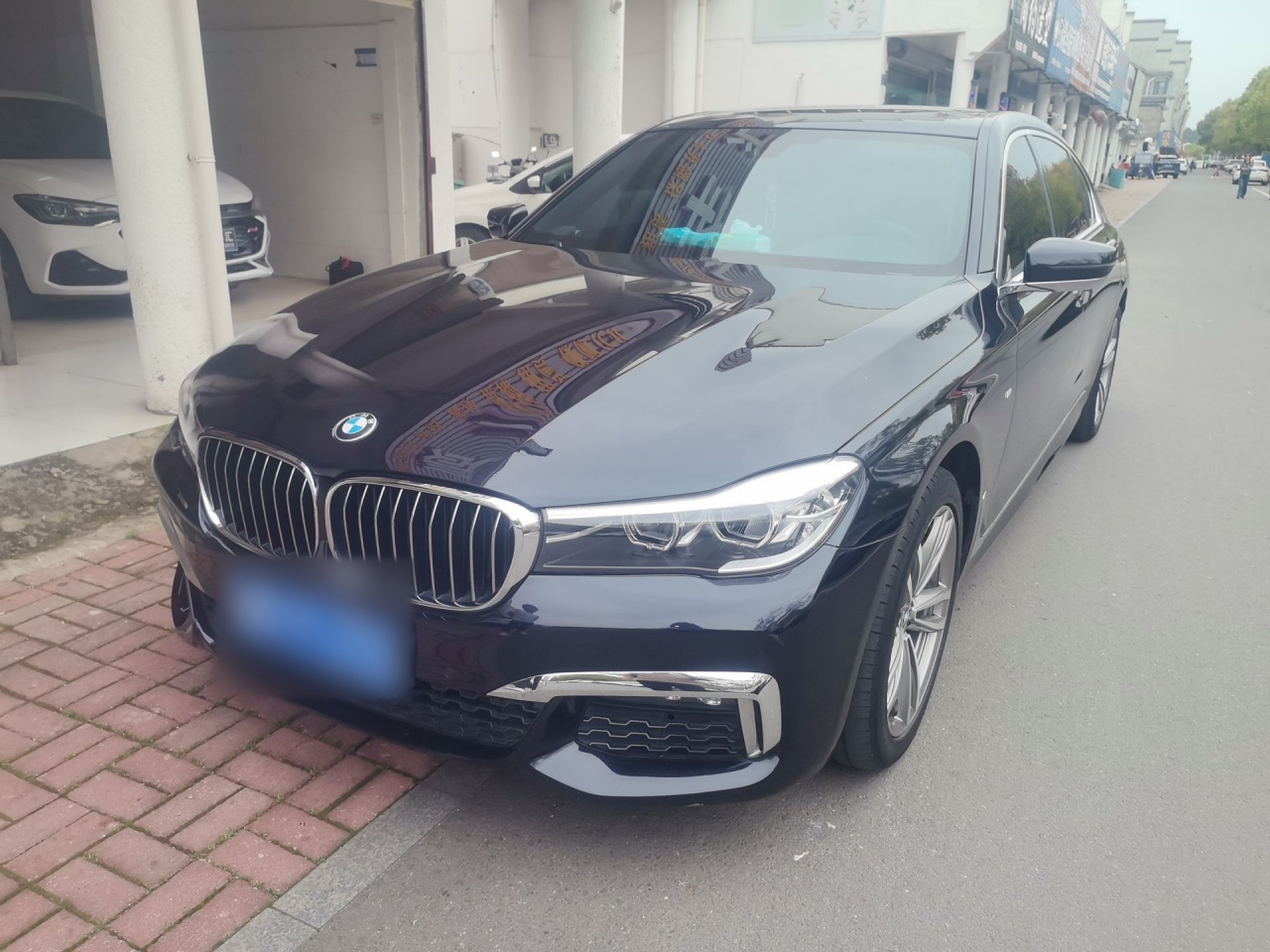 7 Series 2018 730Li Leading M Sport Package