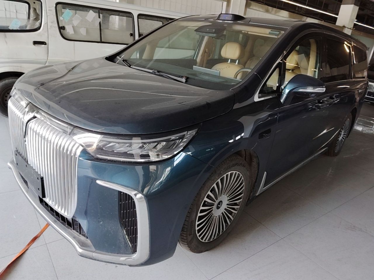 Voyah Dreamer 2025 PHEV AWD Premium Qiankun