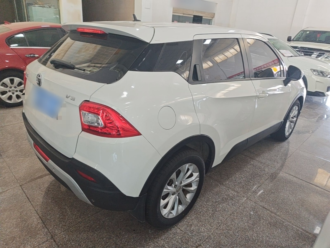 Zhonghua V3 2016 1.5L MT Smart photo 4