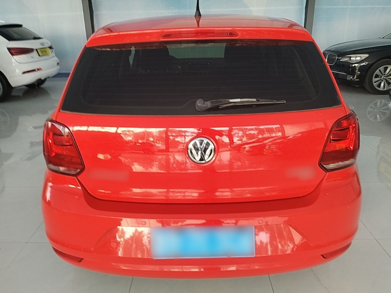 Polo 2016 1.6L AT Comfort photo 5