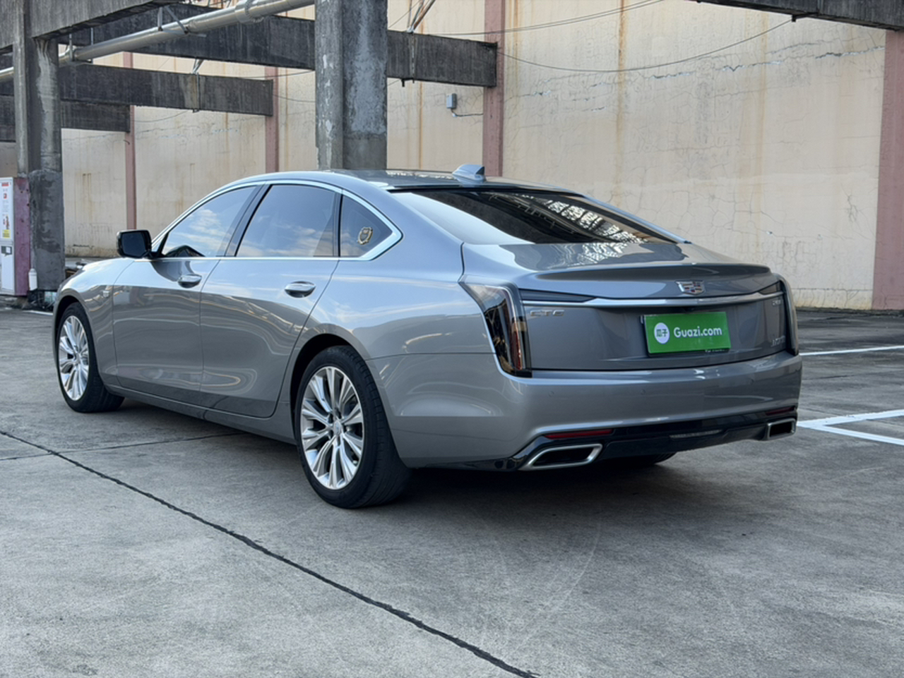 CT6 2023 28T Luxury photo 5