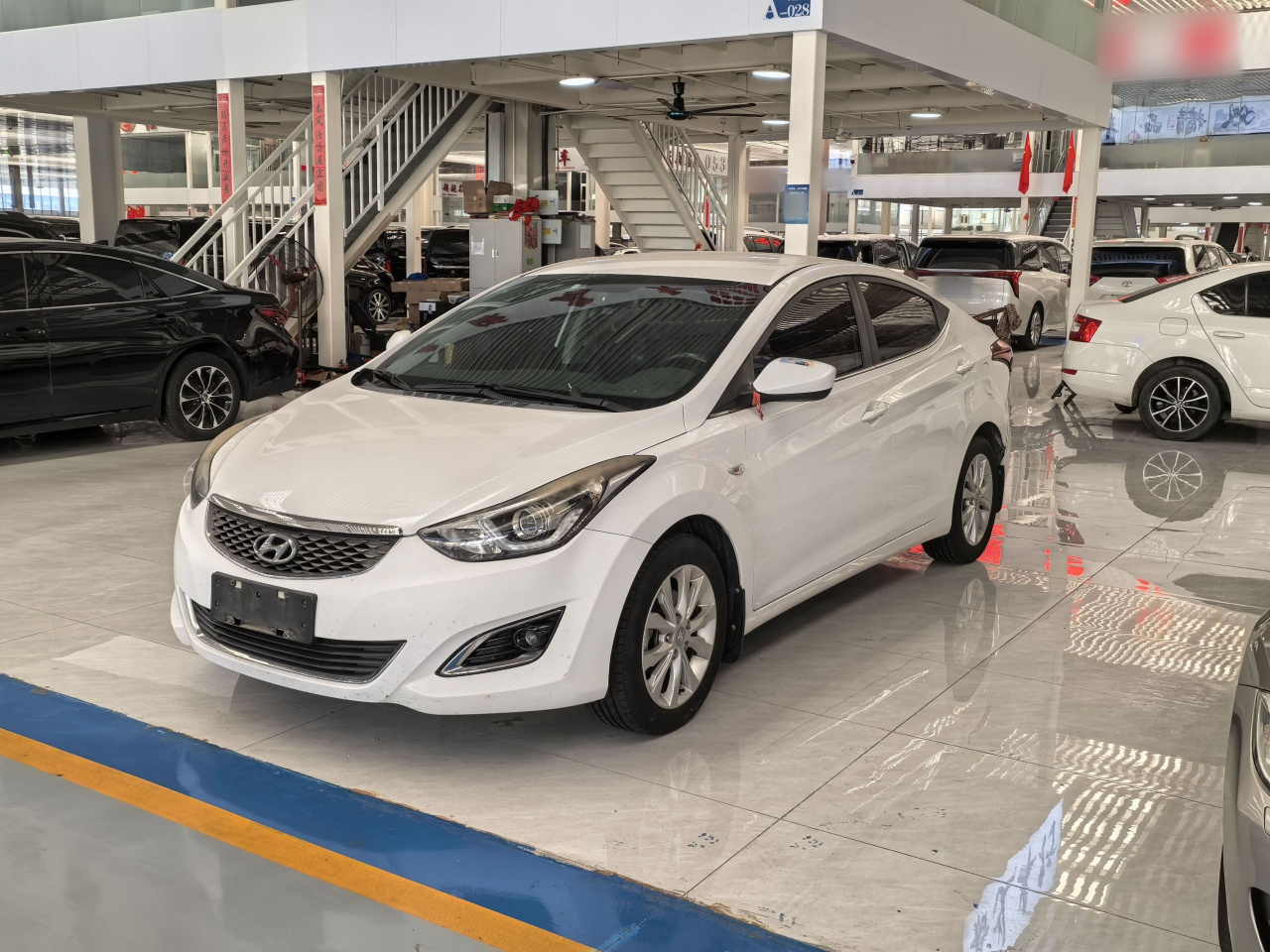 Elantra 2016 1.6L AT Smart