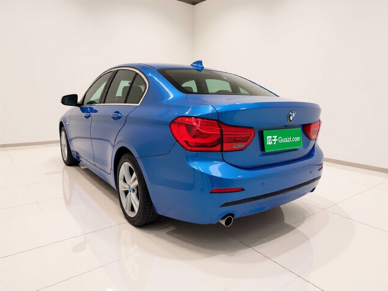 1 Series 2017 118i Design Package photo 4