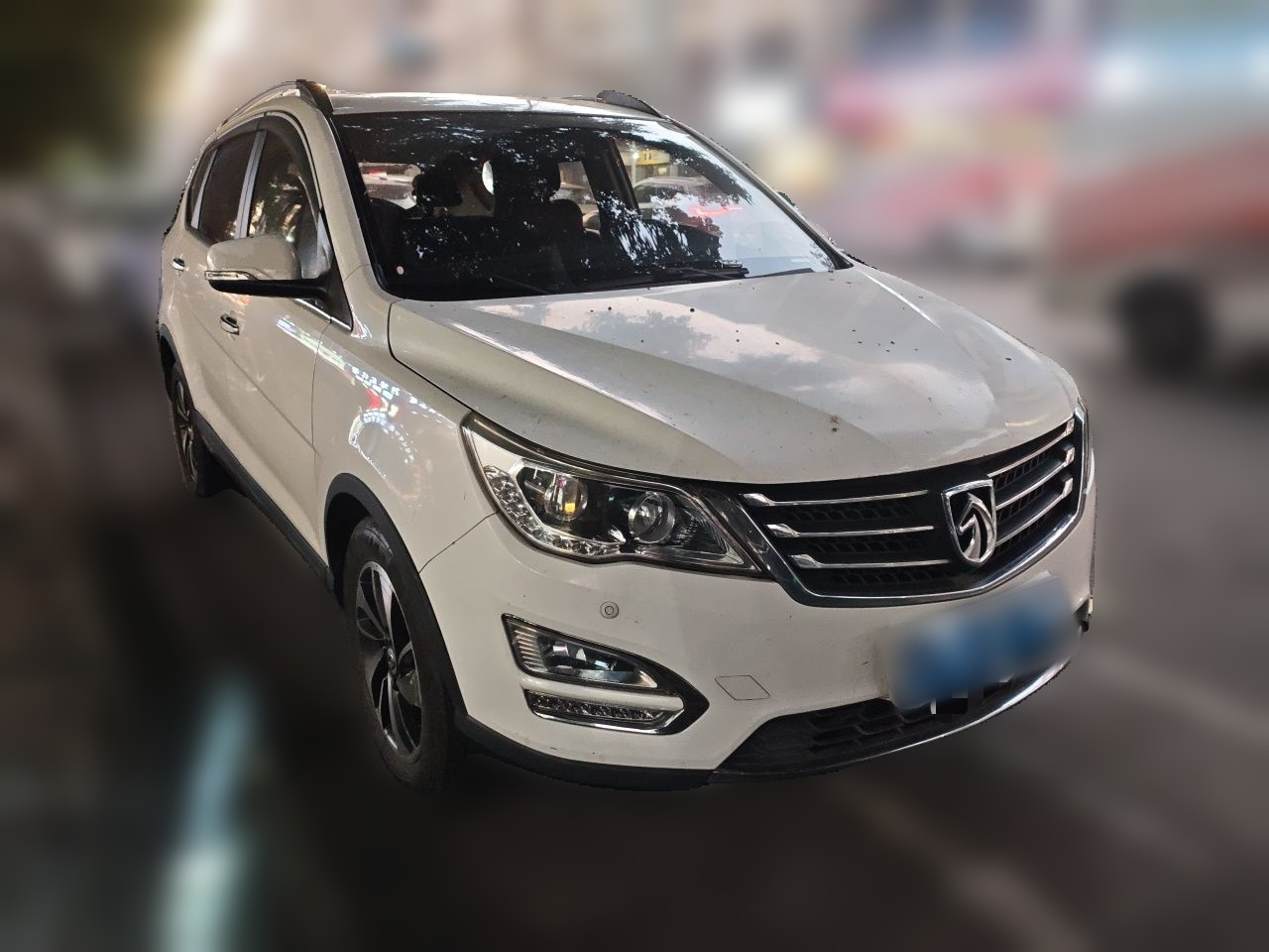 560 2016 1.8L MT Luxury photo 3