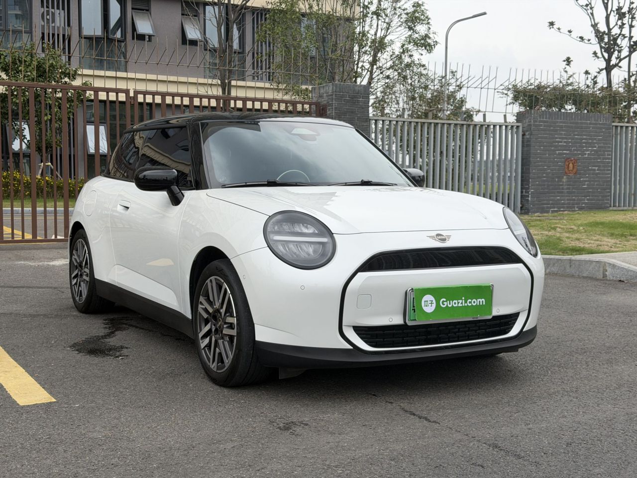 MINI COOPER 2025 Facelift 466km COOPER E Classic photo 3