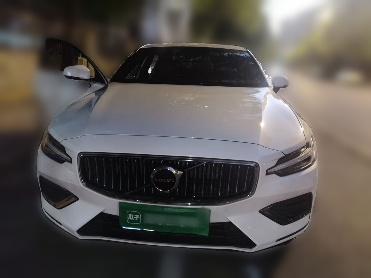 S60 2023 B4 Luxury photo 2