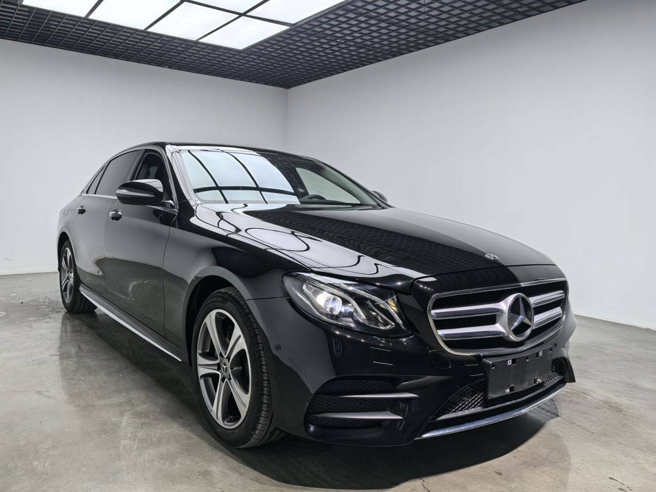 E-Class 2019 E 200 L Sport photo 3
