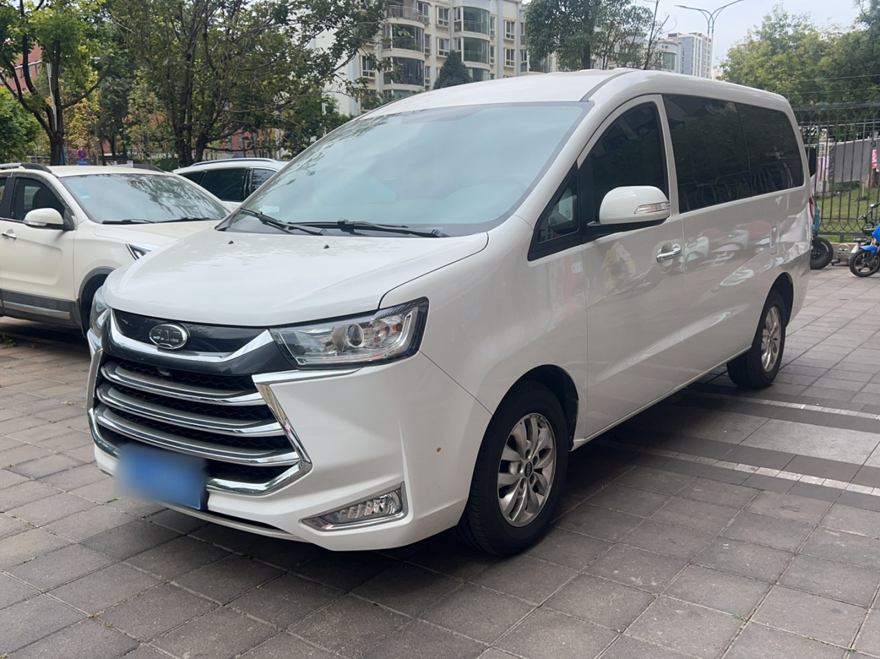 Refine M4 2022 2.0TGDI AT Executive
