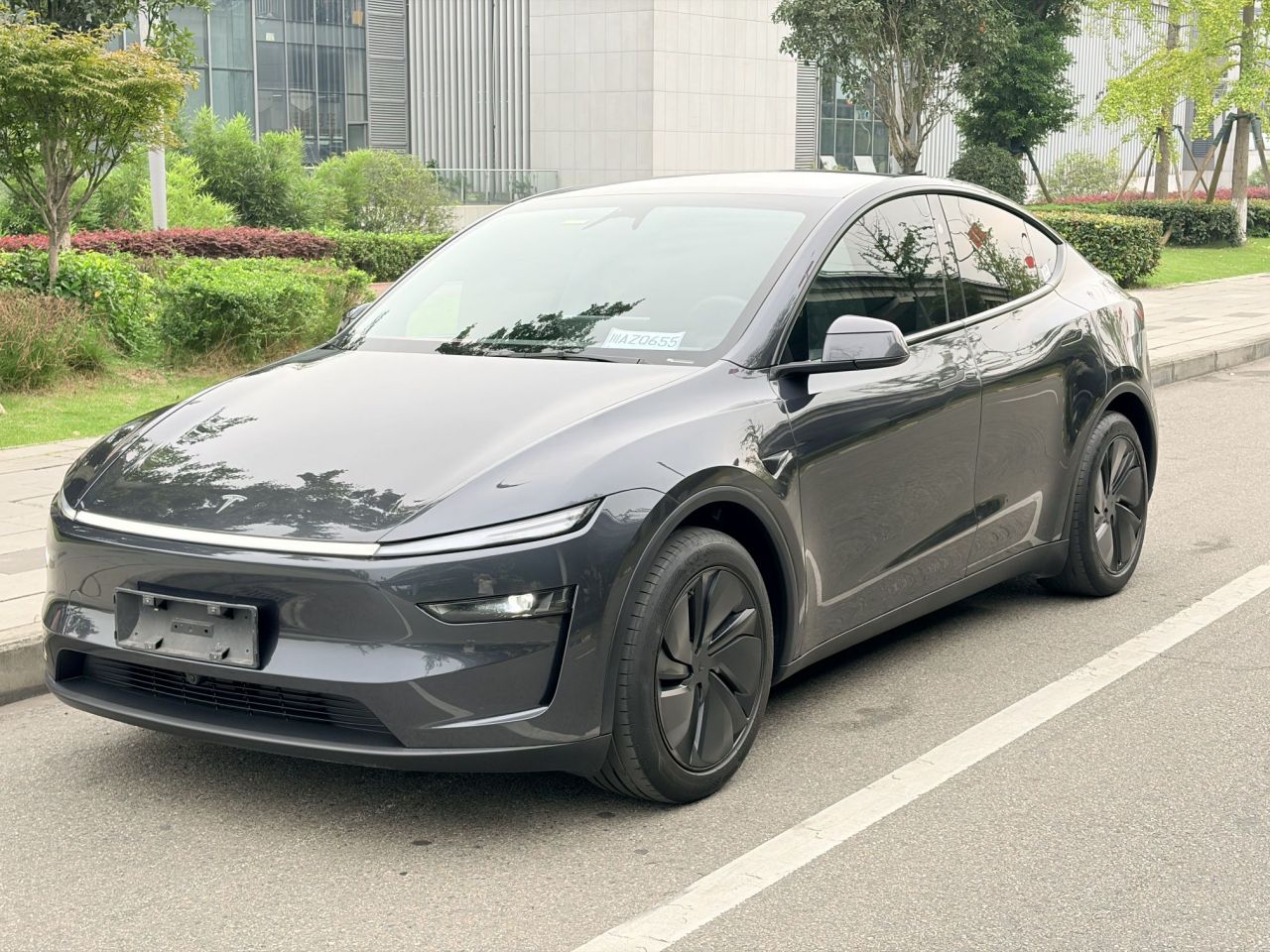 Model Y 2025 RWD