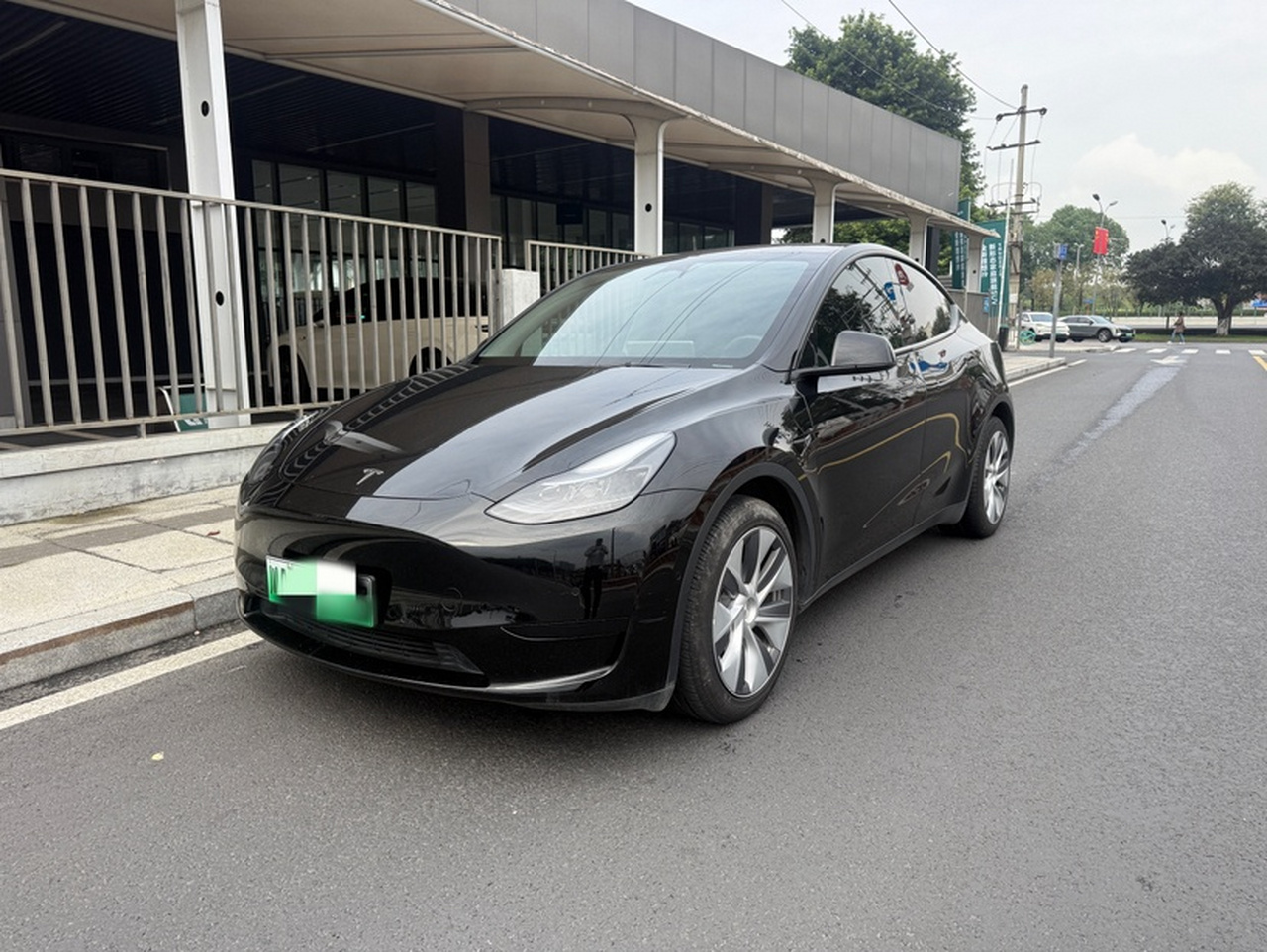 Model Y 2022 Facelift RWD photo 4